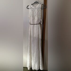 Elegant White Lace Dress